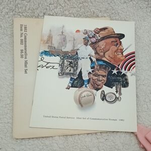 New 1982 Commemorative Mint Stamp Set